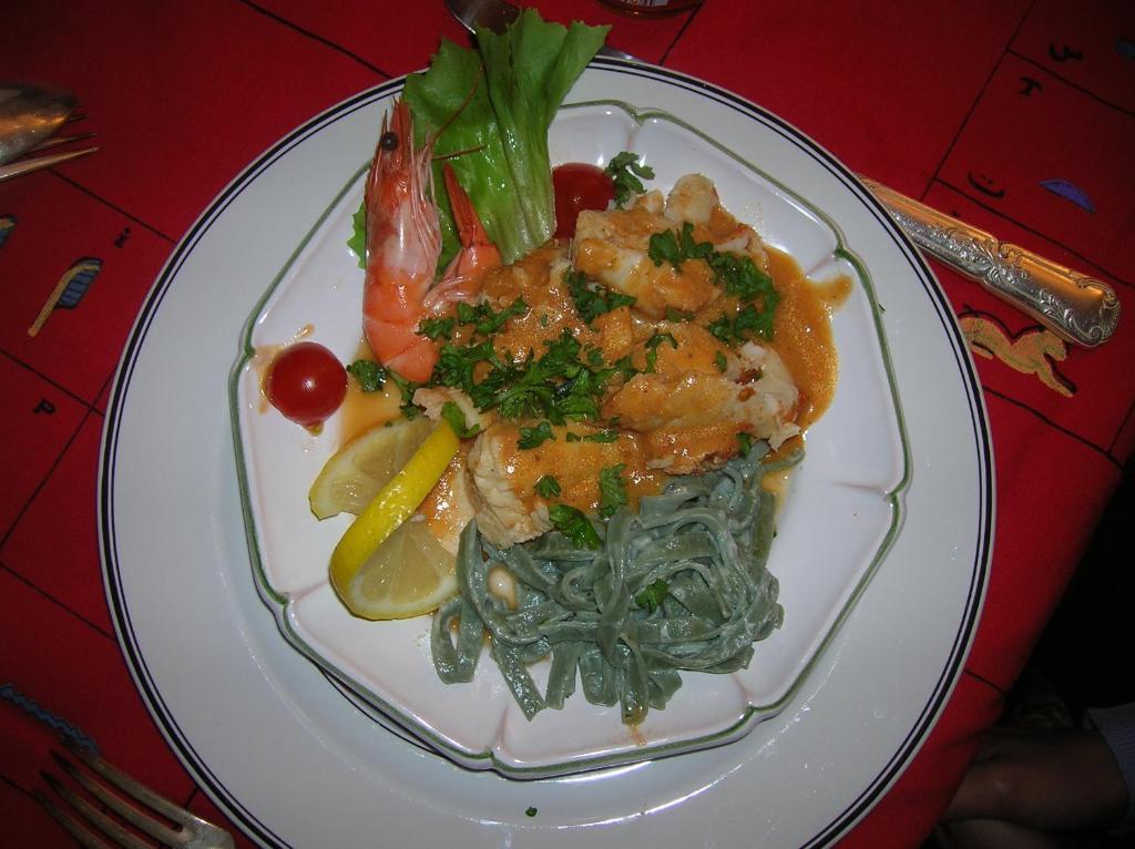 Hotel Restaurant Du Commerce La Gouesnière Εξωτερικό φωτογραφία